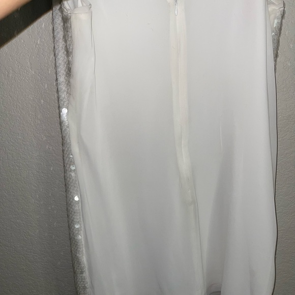 White dress - Picture 3 of 3